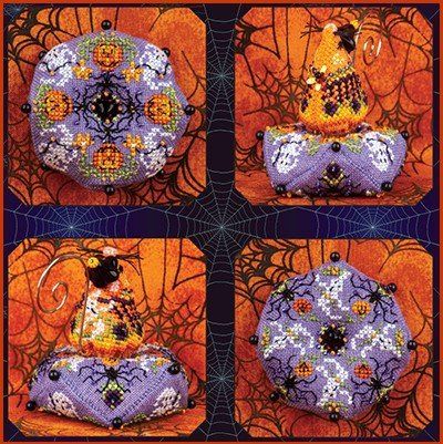 Griselda's Ghostly Garden biscornu and Mouse