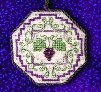 Wine bottle grapes fob